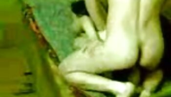 Breve culo mogli porche carnoso che scopa mamma paffuta