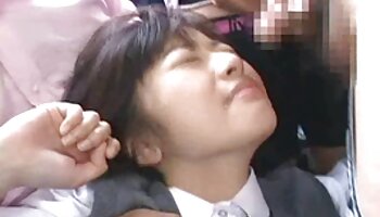 Chanell Heart fa una gola profonda a un'erezione le pornostar piu porche di colore scuro e si fa ricoprire la faccia di sperma