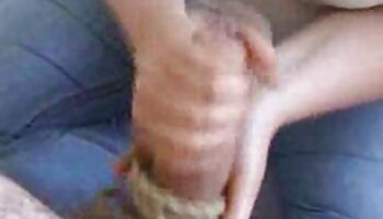 Le studentesse del college hanno scelto i loro ragazzi preferiti per fotterli a morte donne lesbiche porche