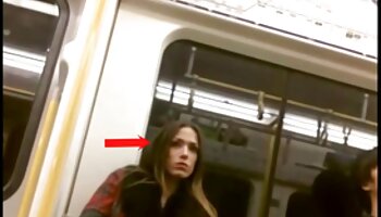 Il vecchio domina film porno nonne porche brutalmente sulla bionda transgender