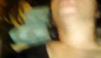 Bionda Dirtbag Kenzie Green faccia ruvida scopata vecchie tettone porche in trio