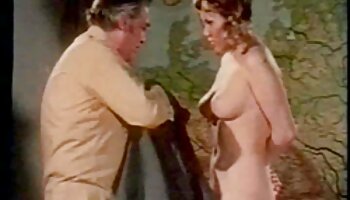 Snella webcam girl con grandi tette viene foto di casalinghe porche da un dildo